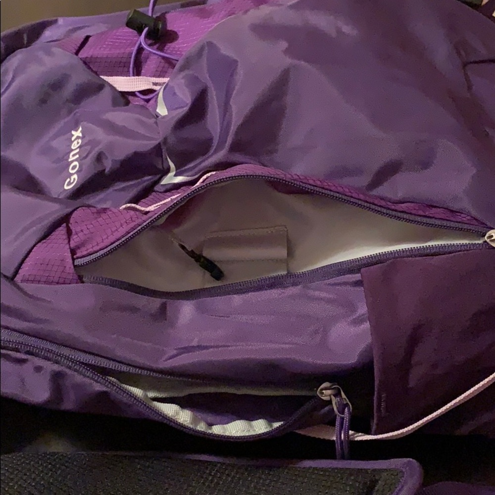 30L Waterproof Backpack - Picture 5 of 6